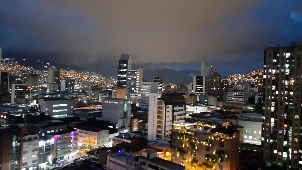 Apartamento PH CENTRO! San Lorenzo Downtown - LOFT Panorámico con Parqueadero Medellín
